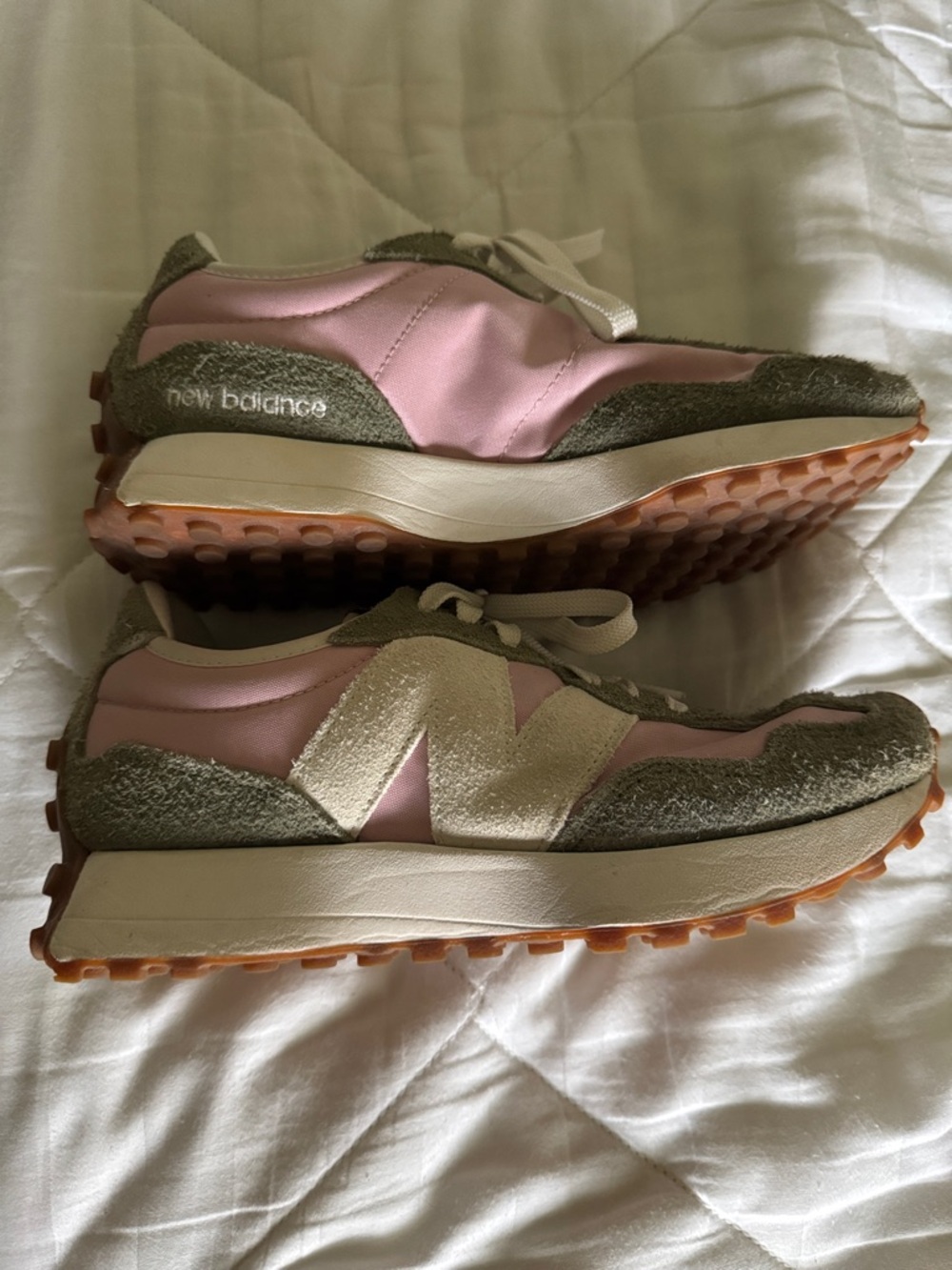 New Balance 327 Women's Pink and Olive Retro Runner